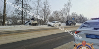 Под Новомосковском автоледи на «Шевроле Круз» съехала в кювет и врезалась в дерево - ИА Новомосковск Сегодня